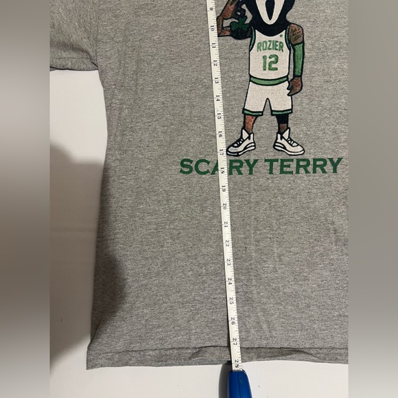 CELTICS Gray Graphic T-Shirt with Scary Terry Design - Picture 3 of 5